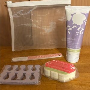 Mary Kay Purple Spa Essentials Set